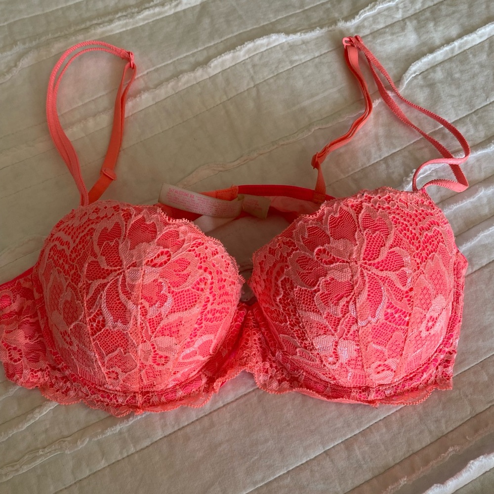 Neon pink PINK push up bra. 34B